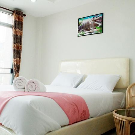 Sabai Sabai House Pattaya Motell Rum bild
