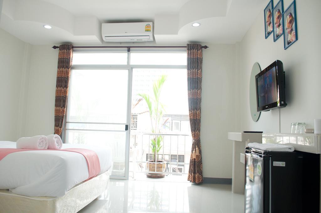 Sabai Sabai House Pattaya Motell Rum bild